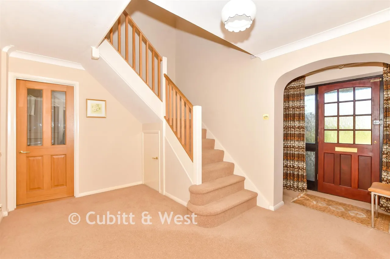 Little Mead, Waterlooville, PO7, photo 7