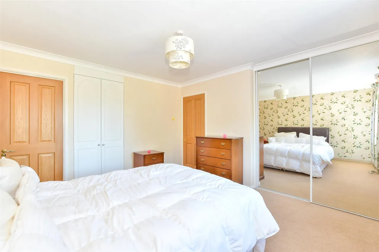 Little Mead, Waterlooville, PO7, photo 9