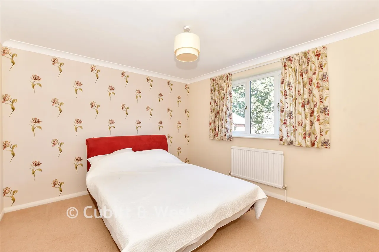 Little Mead, Waterlooville, PO7, photo 10