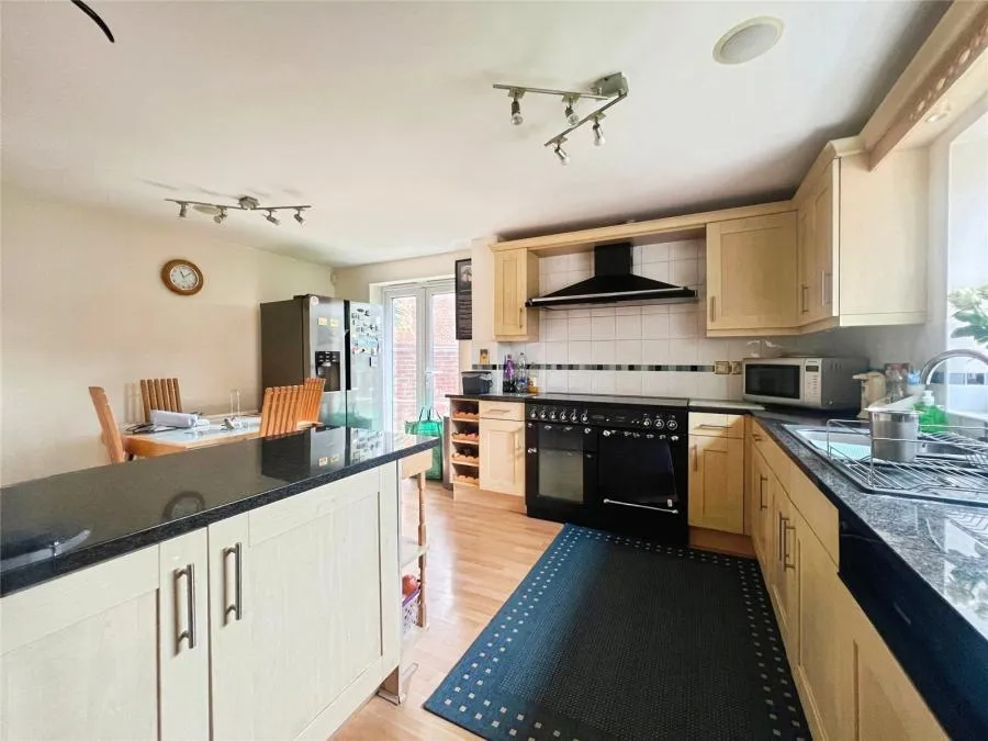 Arbery Way, Arborfield, RG2, photo 9