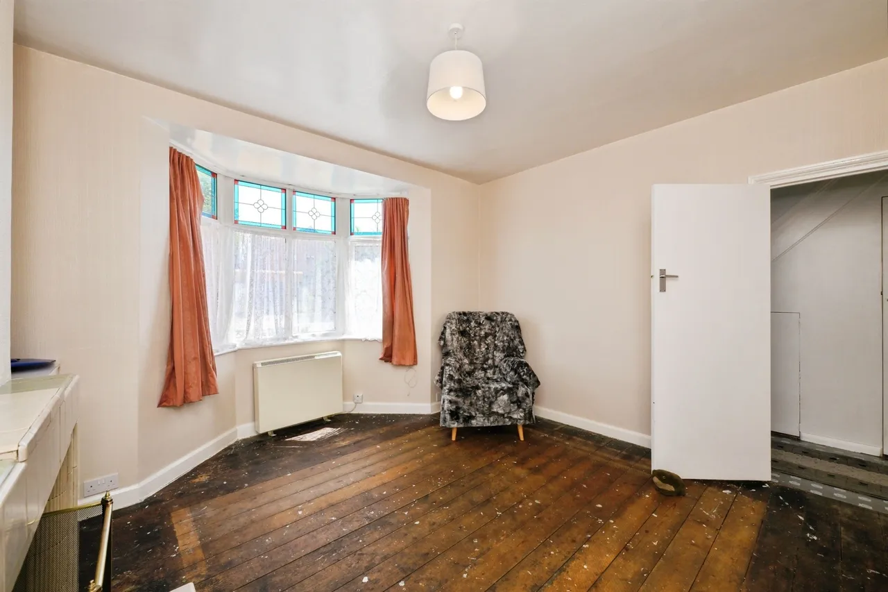 High Road, Broxbourne, photo 2
