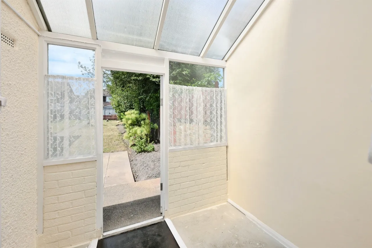 High Road, Broxbourne, photo 9