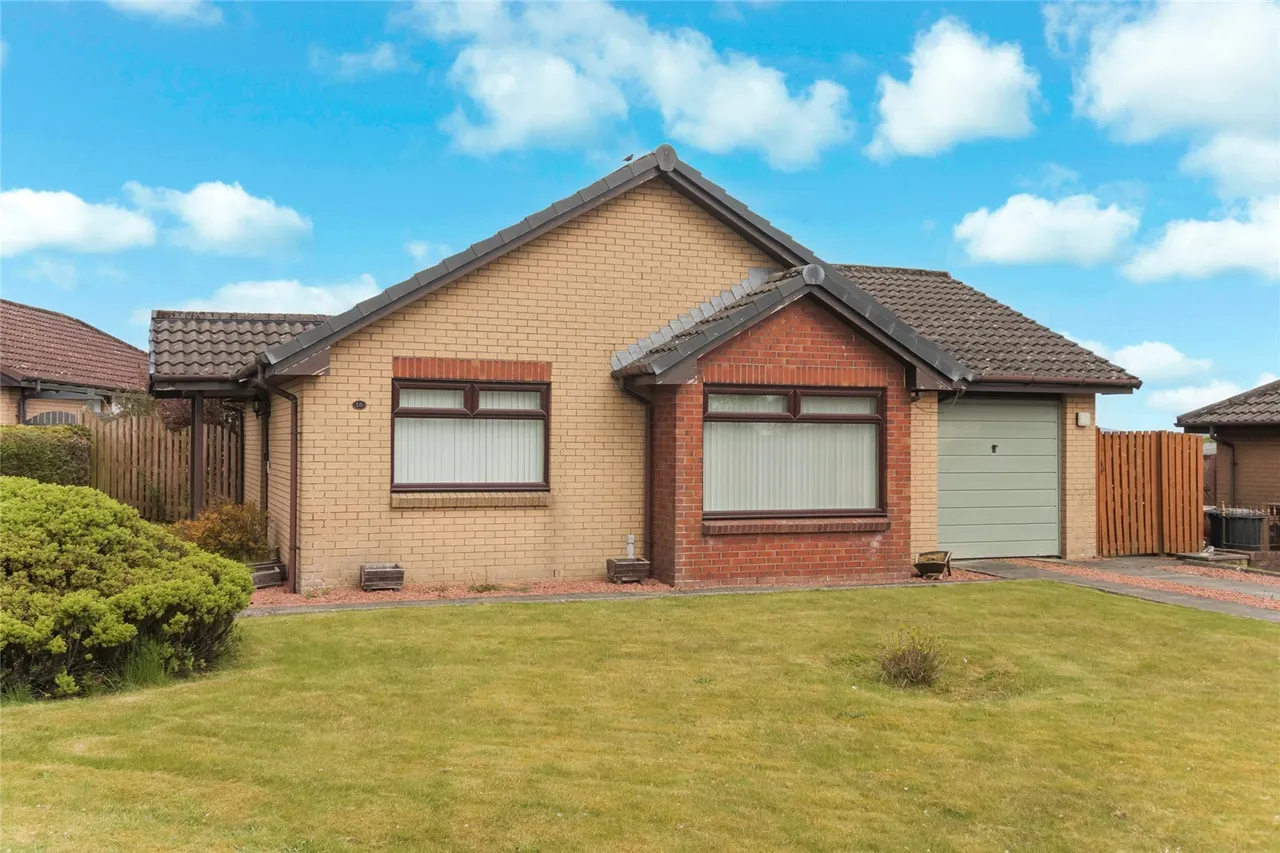Annathill Gardens, Annathill, Coatbridge, North Lanarkshire, ML5, photo 21