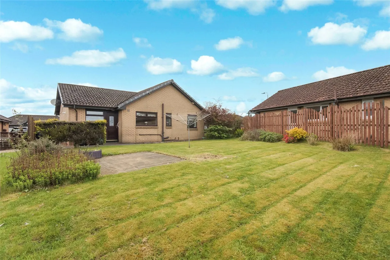 Annathill Gardens, Annathill, Coatbridge, North Lanarkshire, ML5, photo 19
