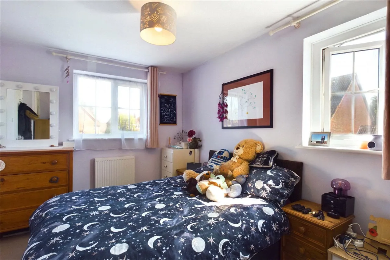 Burdock Close, Burghfield Common, RG7, photo 7