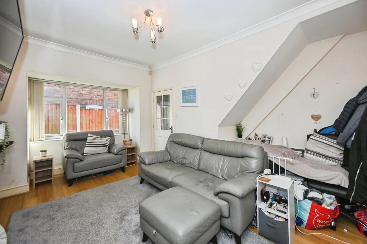 Knowsley Road, St. Helens, WA10, photo 2