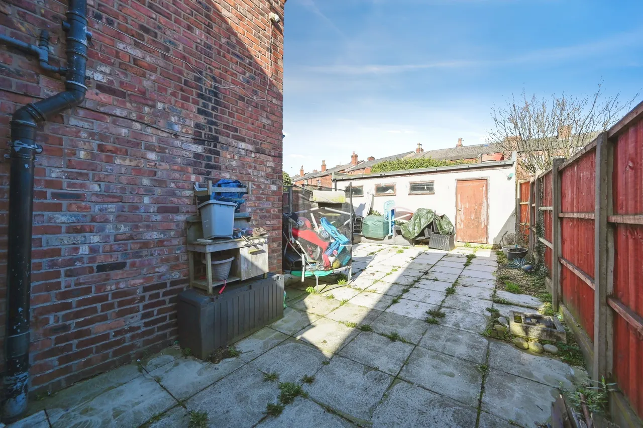 Knowsley Road, St. Helens, WA10, photo 12