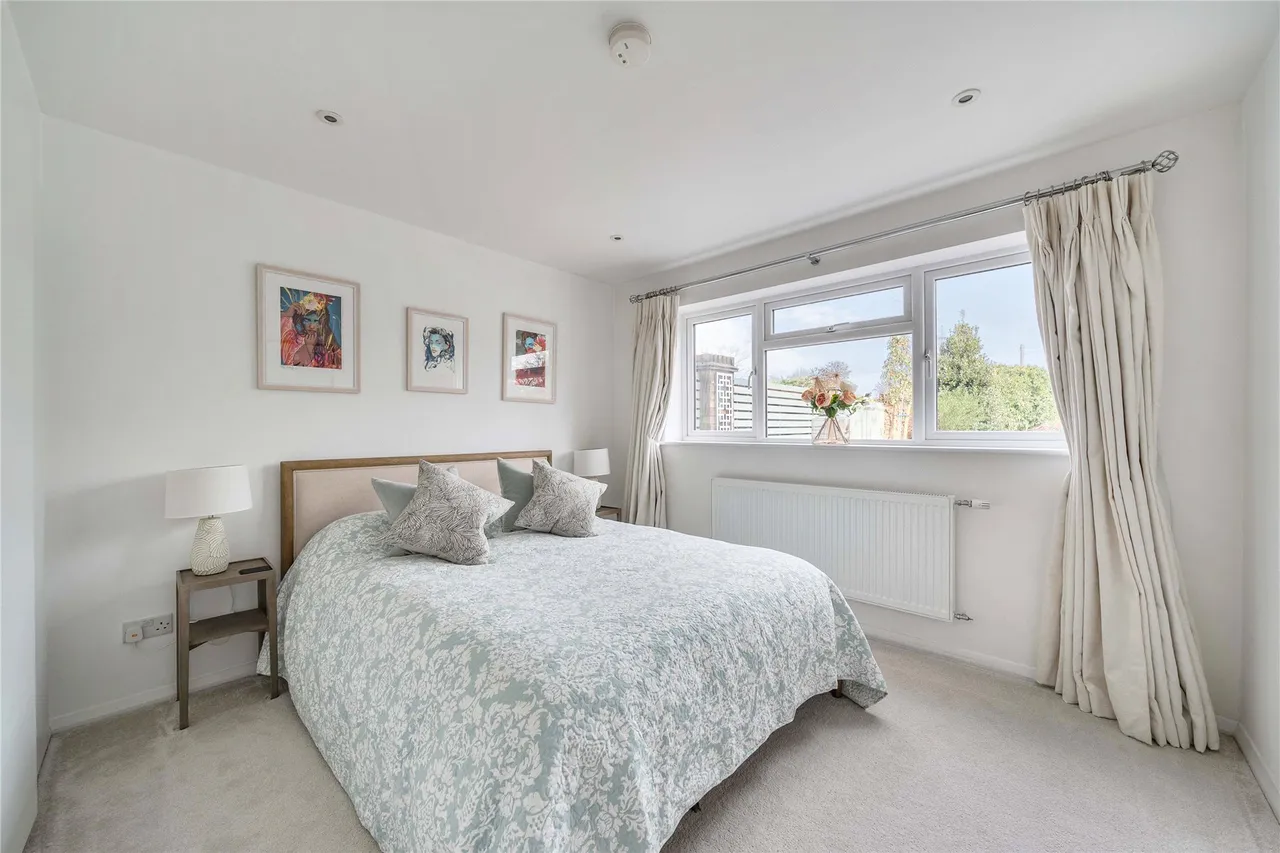 Send Marsh Road, Ripley, GU23, photo 15