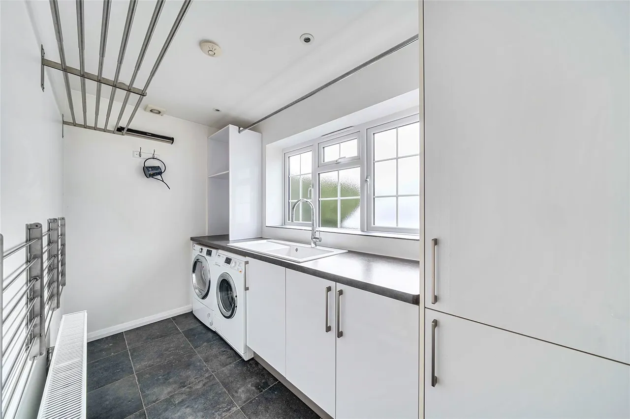 Send Marsh Road, Ripley, GU23, photo 12