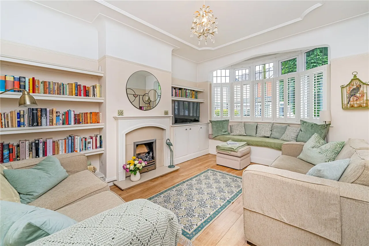 Percy Road, Hampton, TW12 2HW, photo 3