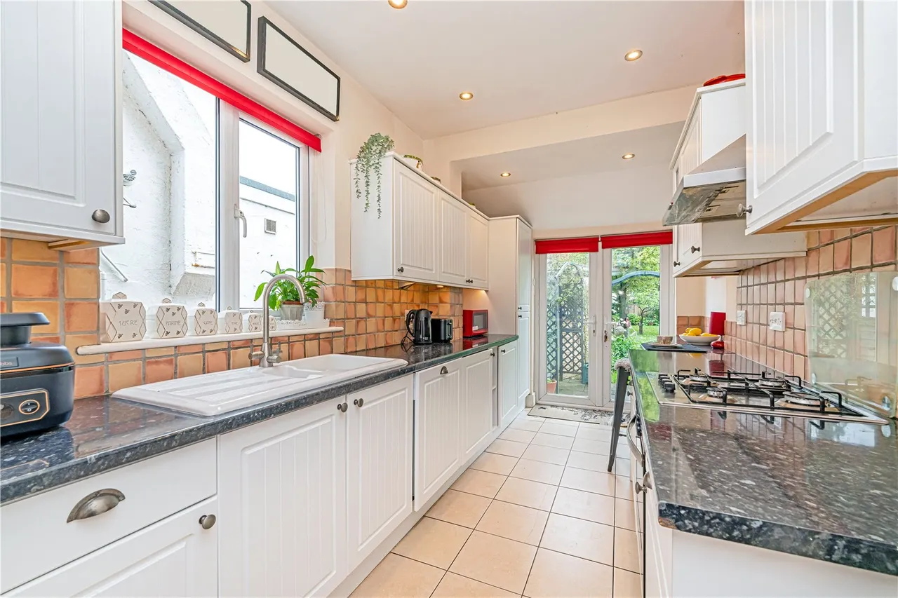 Percy Road, Hampton, TW12 2HW, photo 8
