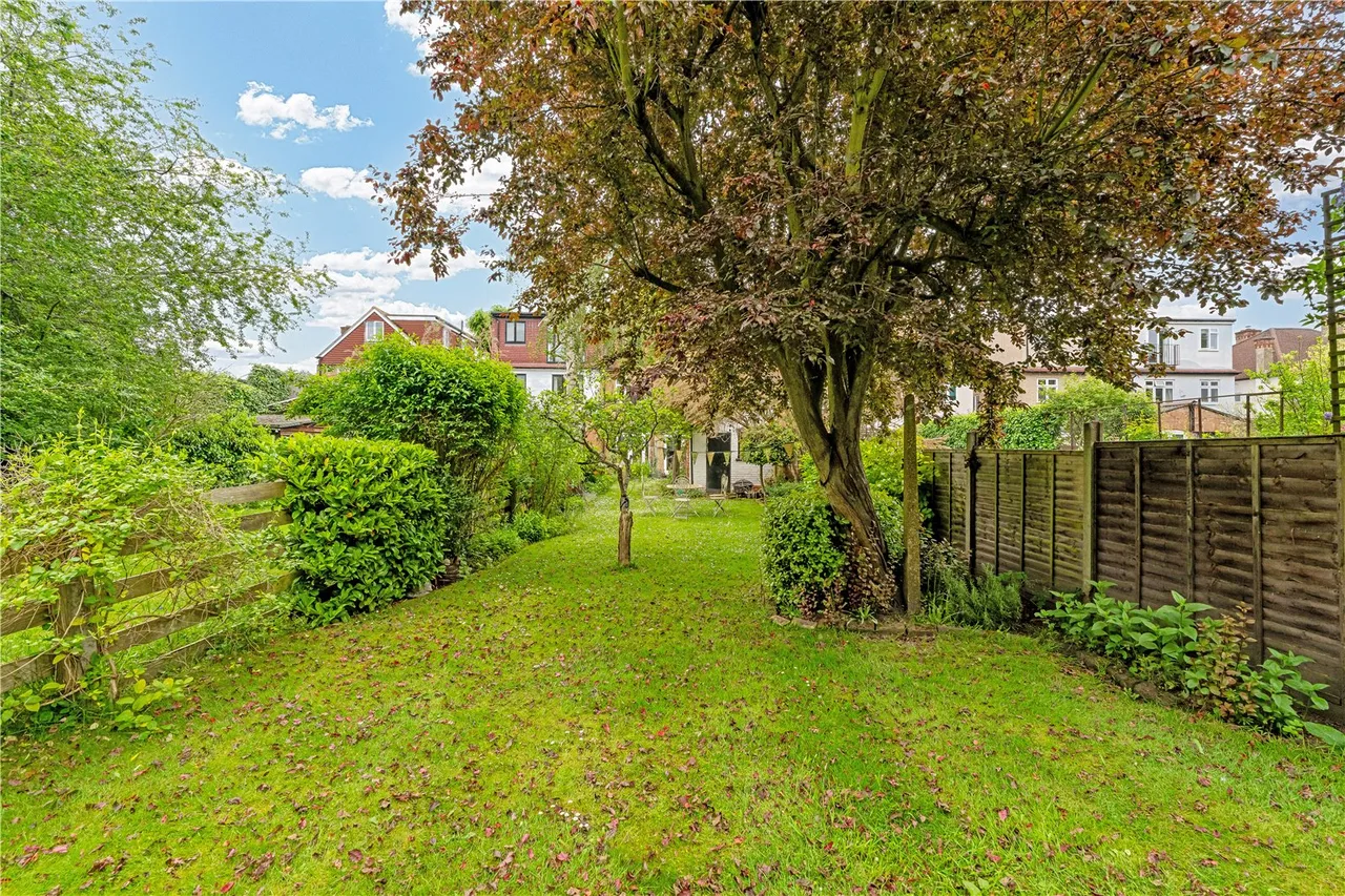 Percy Road, Hampton, TW12 2HW, photo 10