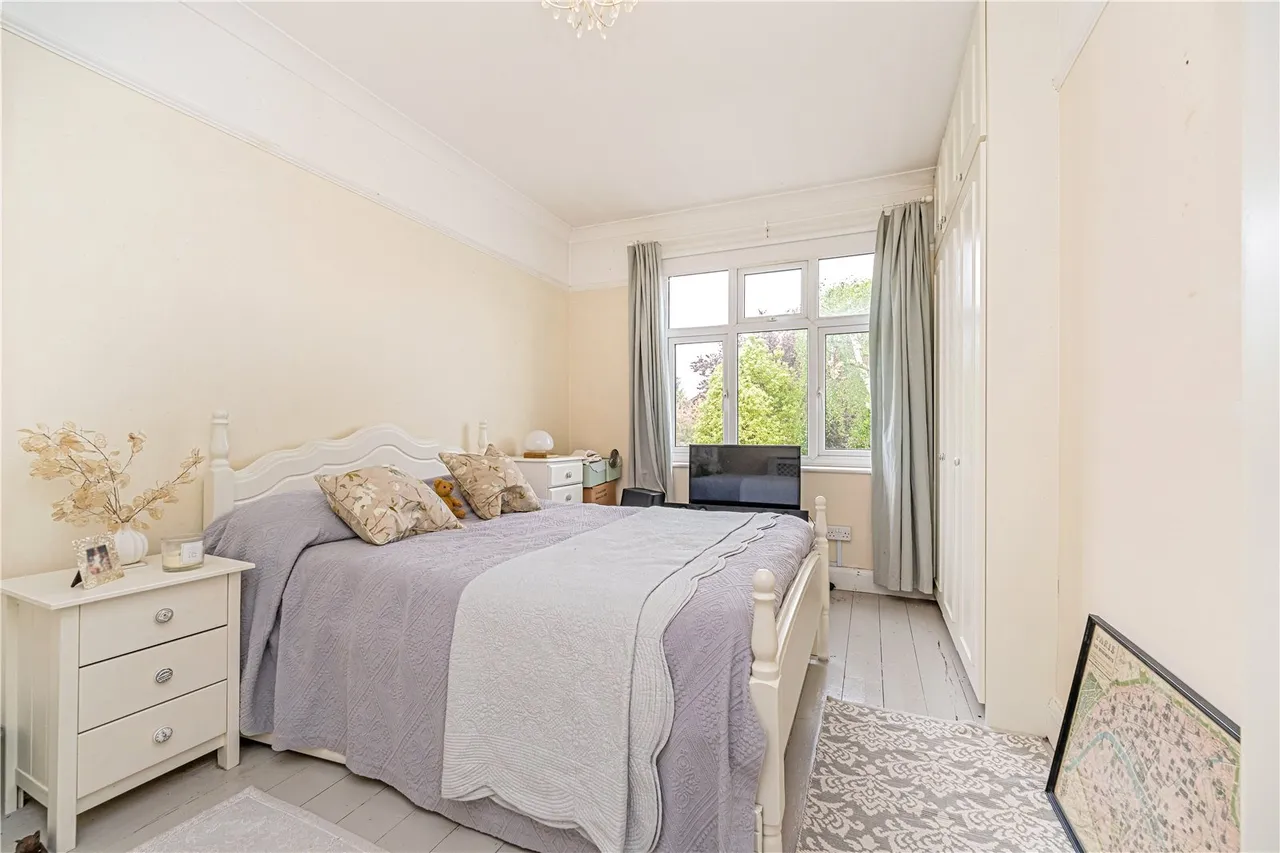 Percy Road, Hampton, TW12 2HW, photo 6
