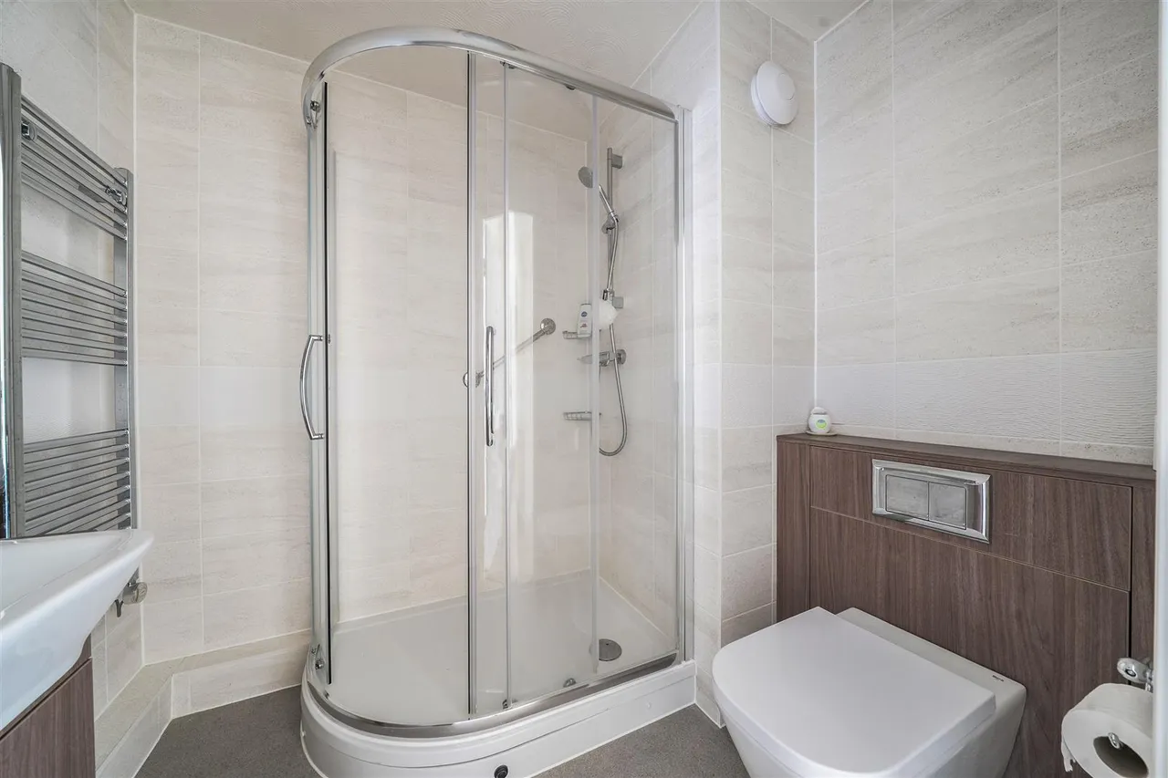 West Street, Newbury, RG14, photo 9