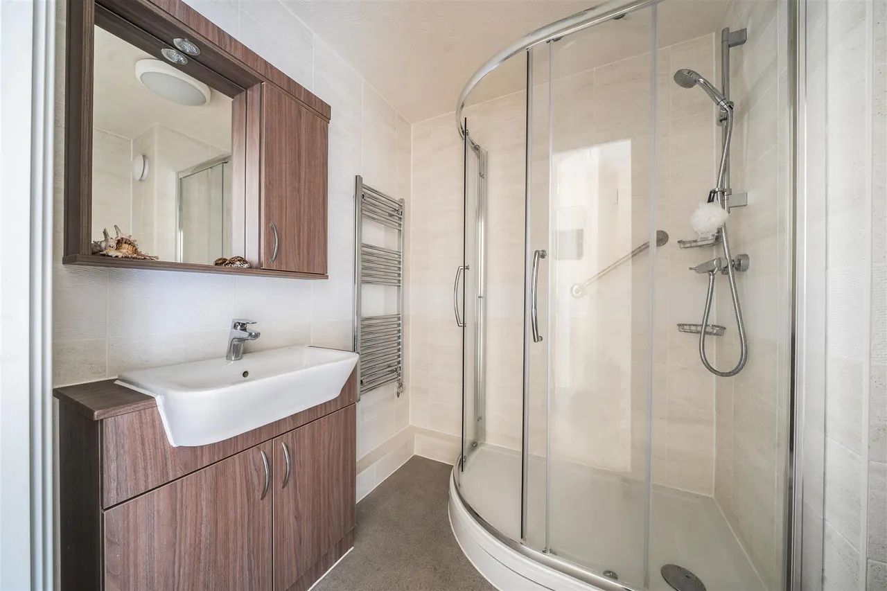 West Street, Newbury, RG14, photo 10