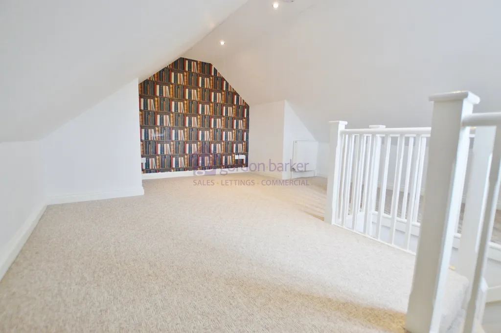 68 High Street, Christchurch, BH23 1BN, photo 5
