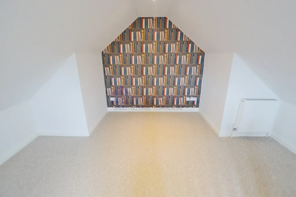 68 High Street, Christchurch, BH23 1BN, photo 6