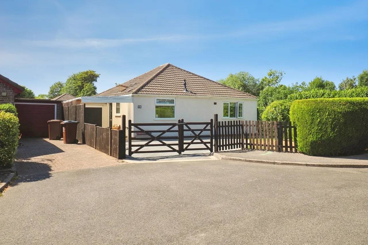 2 bed house for sale — Moorsholm Drive, Wollaton, Nottingham, NG8