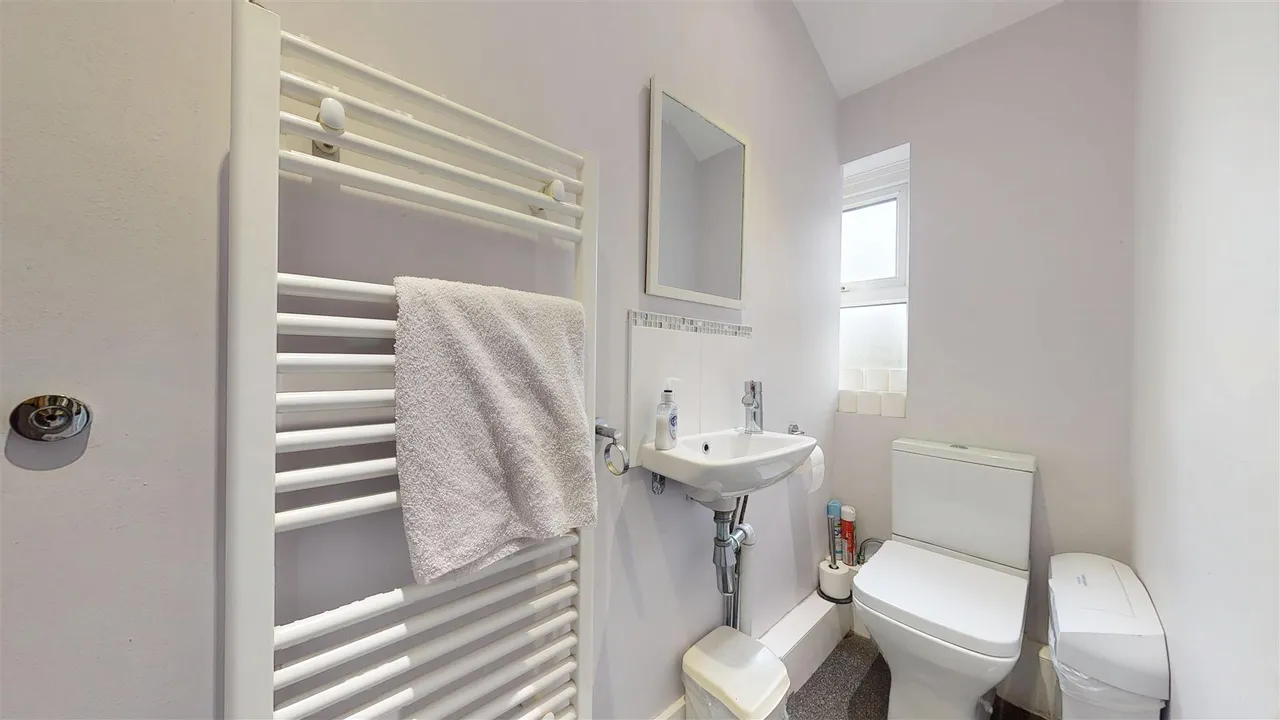 Church Road, Rainford, photo 7