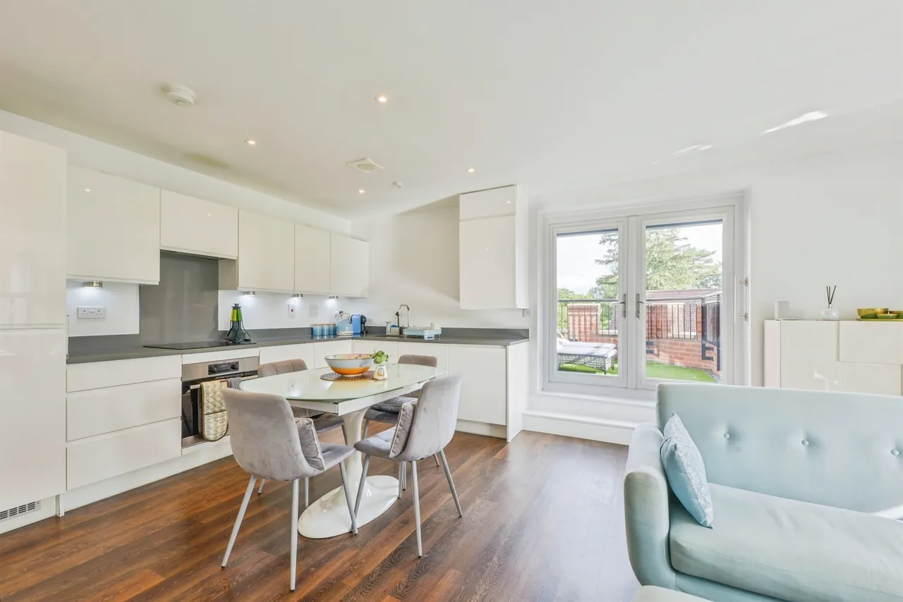 Tomlinson Court, Welwyn, photo 6