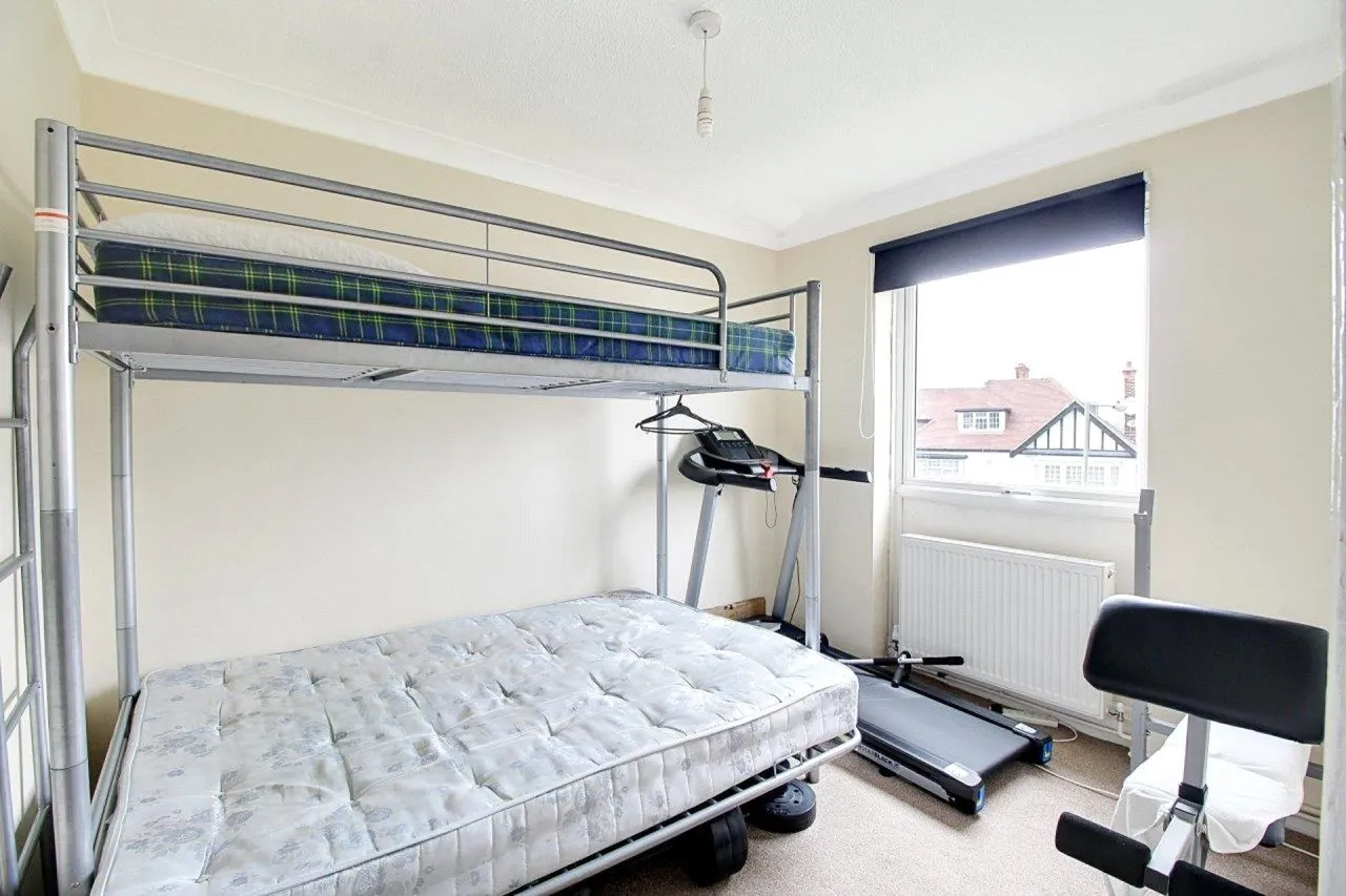 Nether Street, North Finchley, photo 9