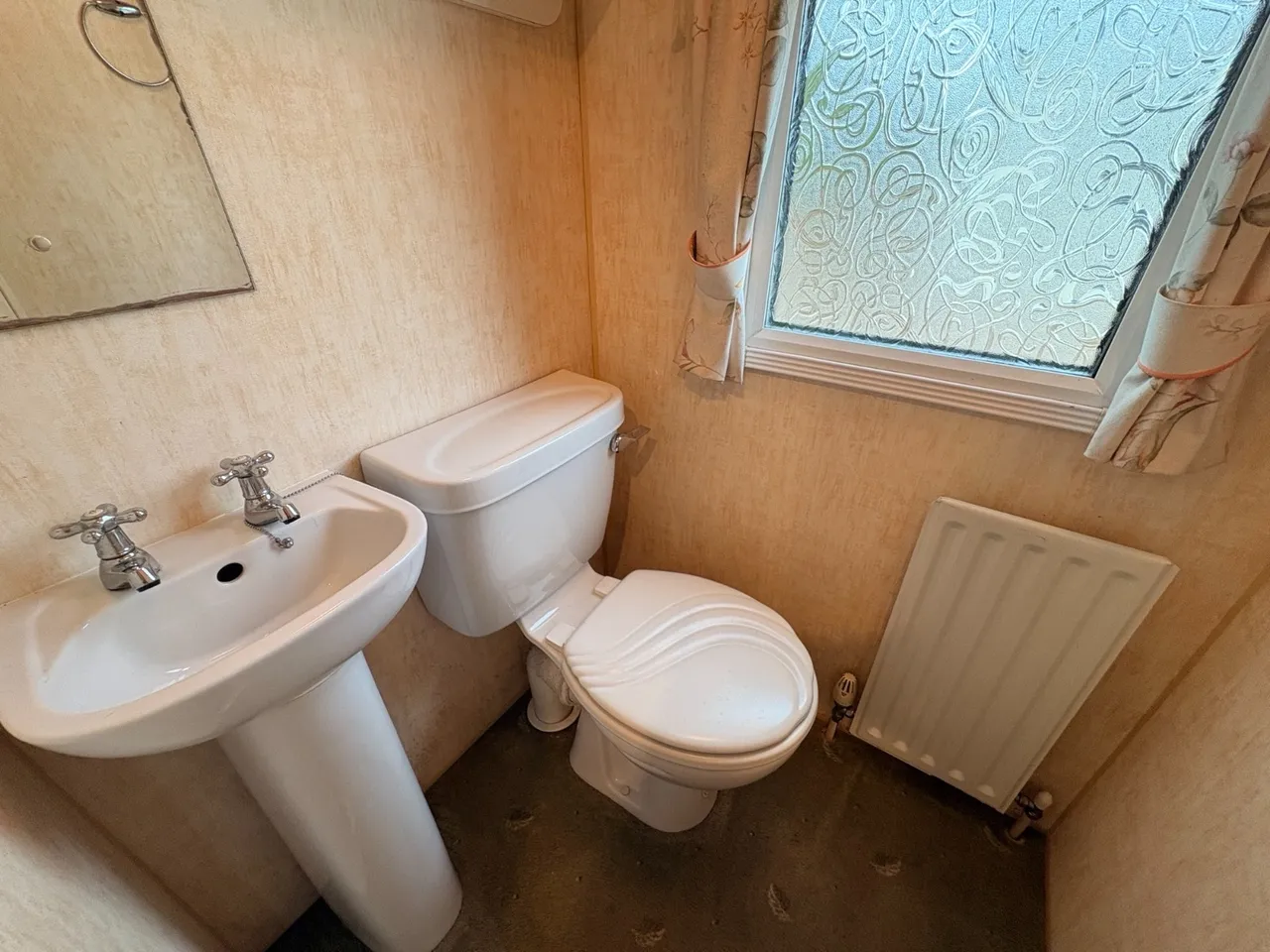 The Willerby Manor Caravan, HR8, photo 9