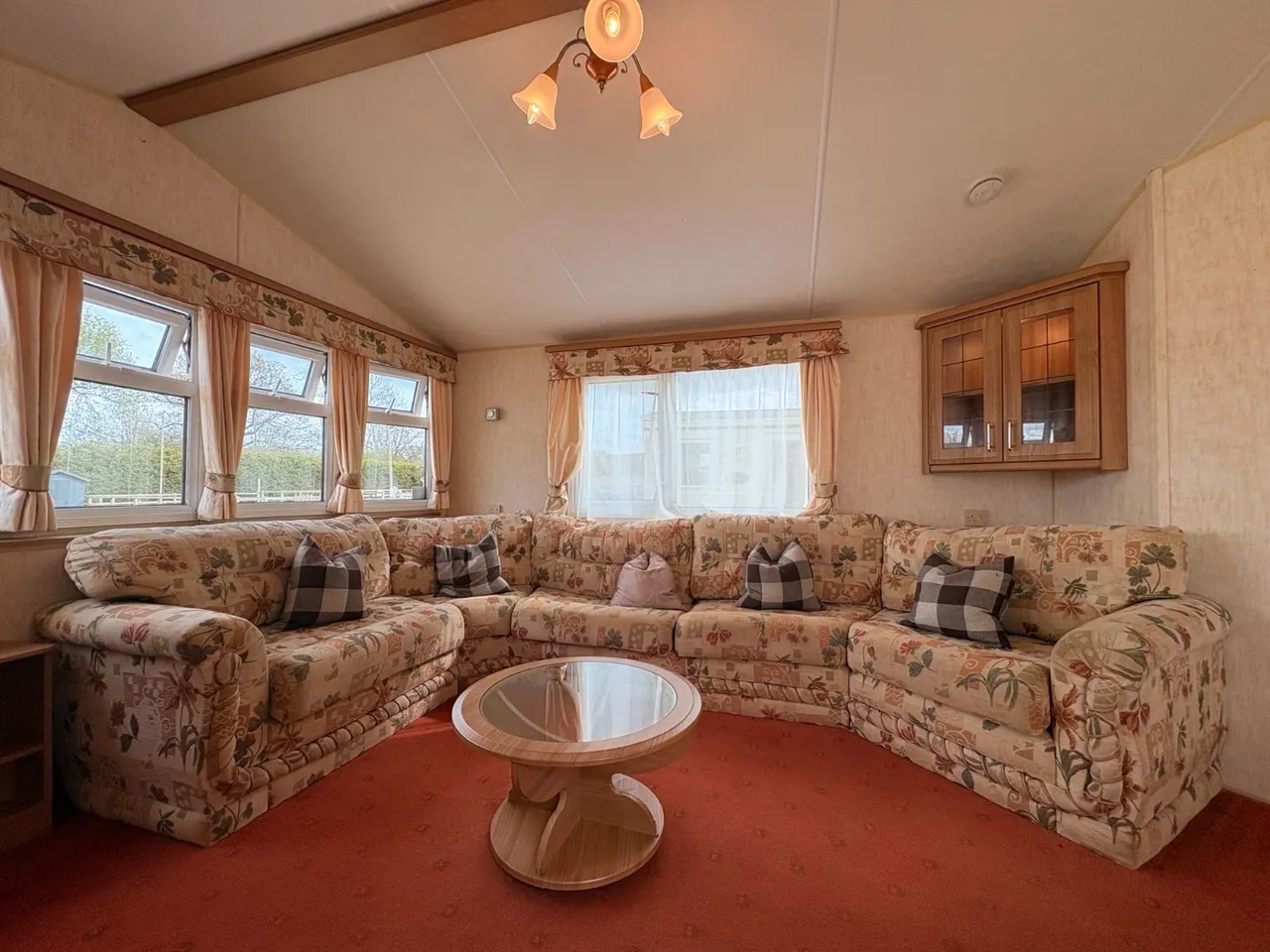 The Willerby Manor Caravan, HR8, photo 6