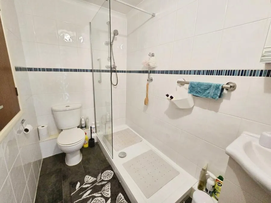 Lanes End, Totland Bay, PO39, photo 10