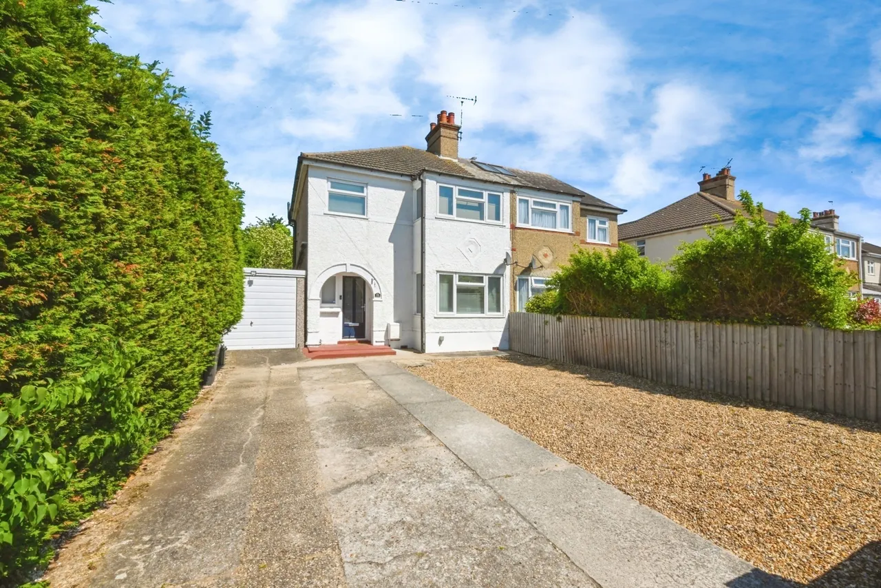 Douglas Road, Clacton-on-Sea, Essex, CO15, photo 12
