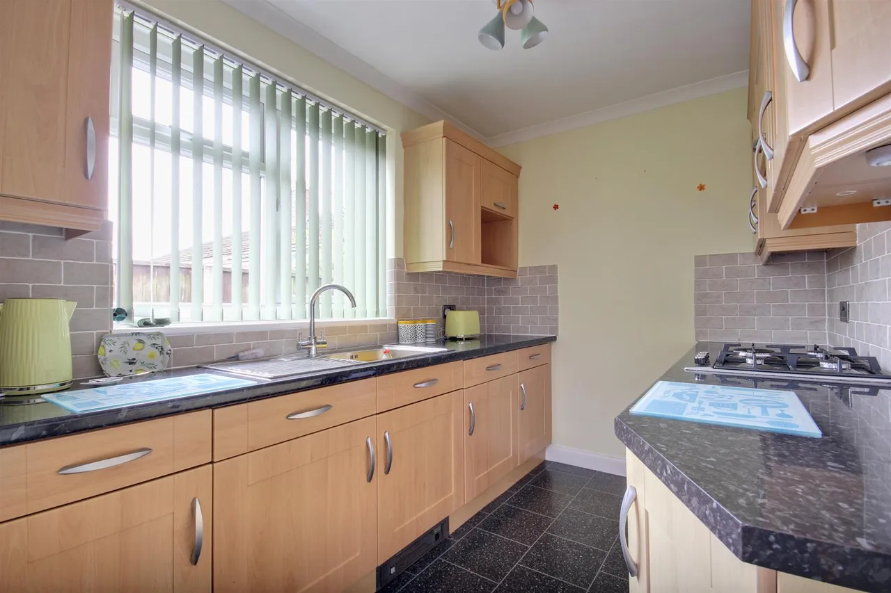 Fisher Close, Willerby, Hull, photo 13