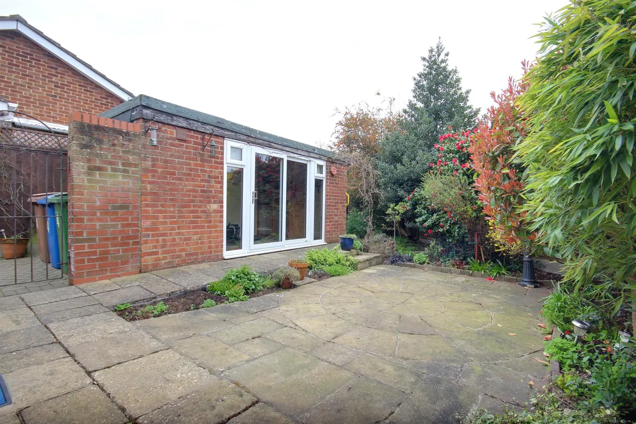 Fisher Close, Willerby, Hull, photo 10