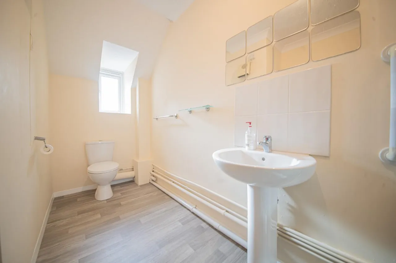Fair Oak Road, Fair Oak, Eastleigh, SO50 7AL, photo 9