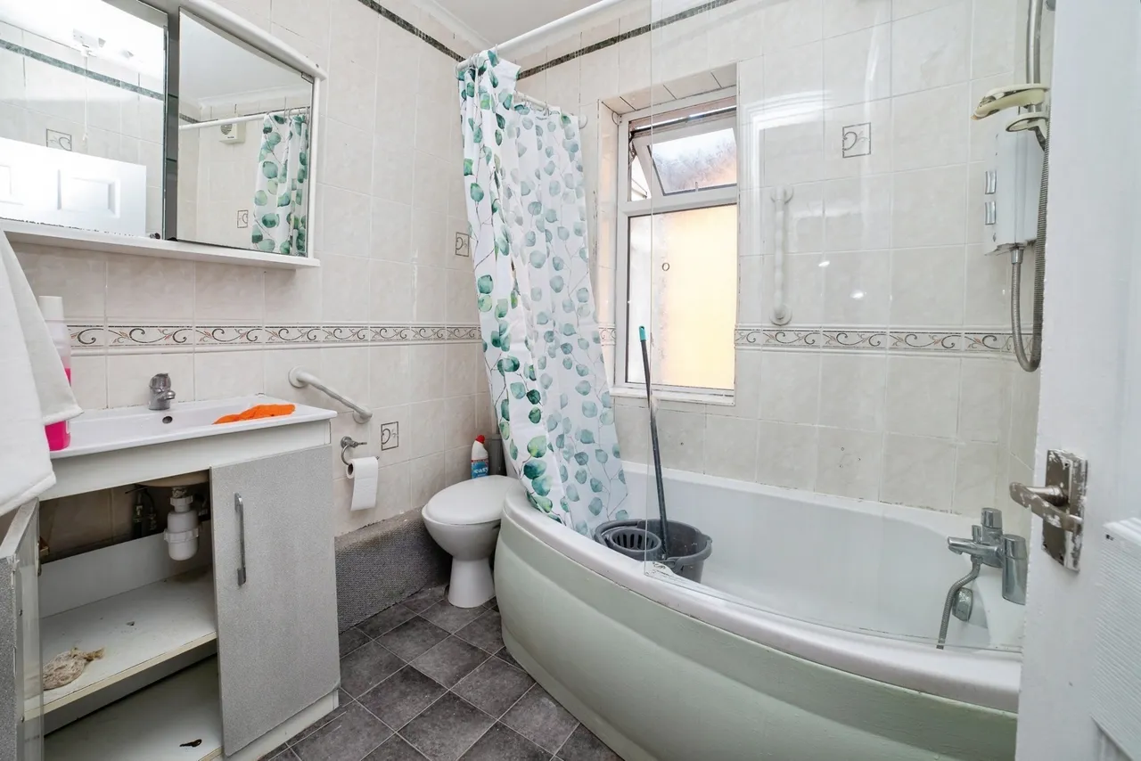 Station Road, Sutton-in-Ashfield, Nottinghamshire, NG17, photo 18