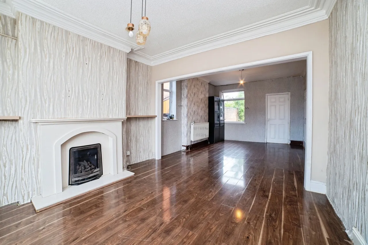 Station Road, Sutton-in-Ashfield, Nottinghamshire, NG17, photo 3