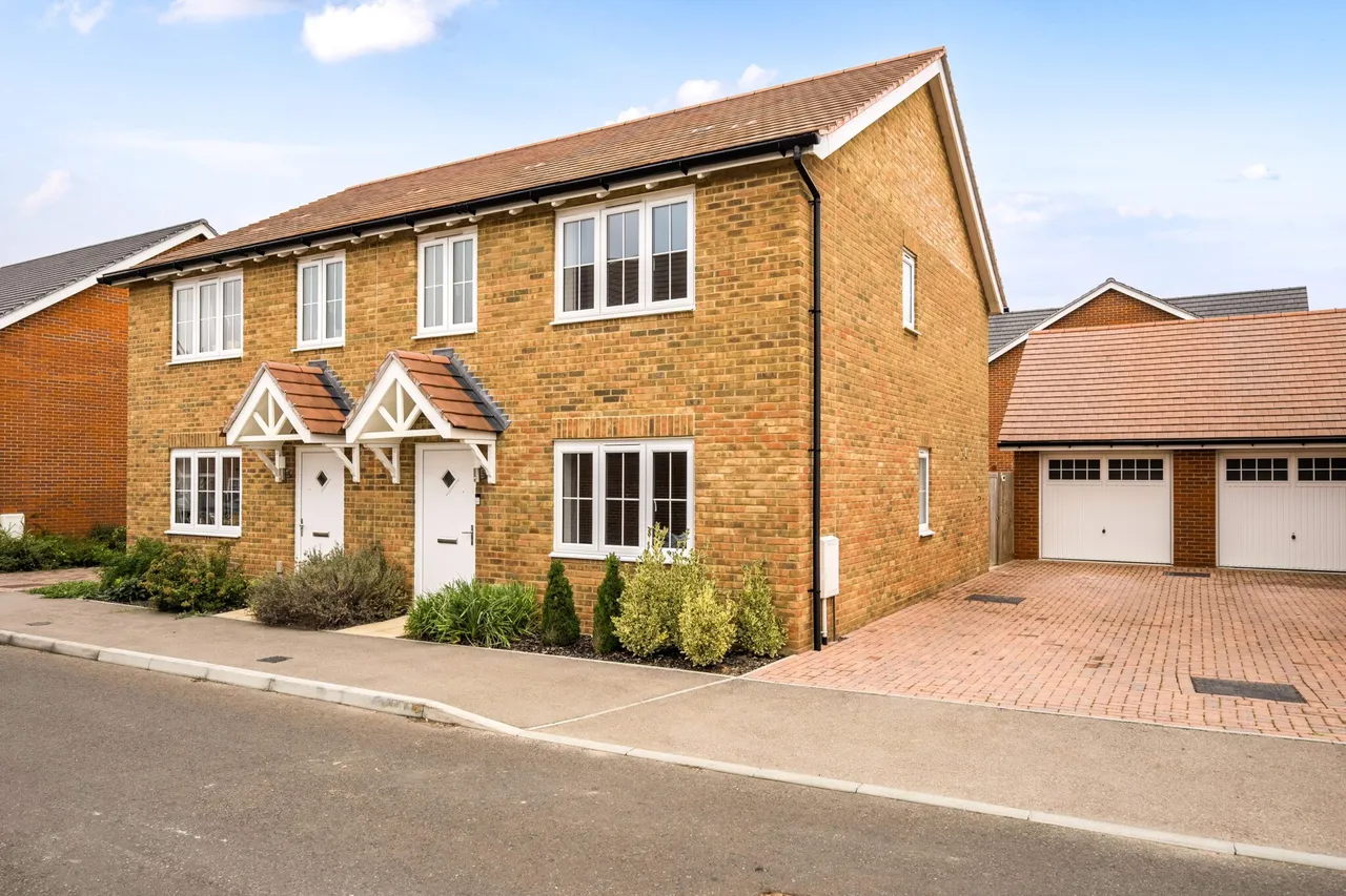 3 bed house for sale, Long Strakes, Tonbridge, TN12