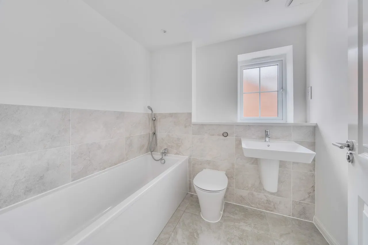 Long Strakes, Tonbridge, TN12, photo 11