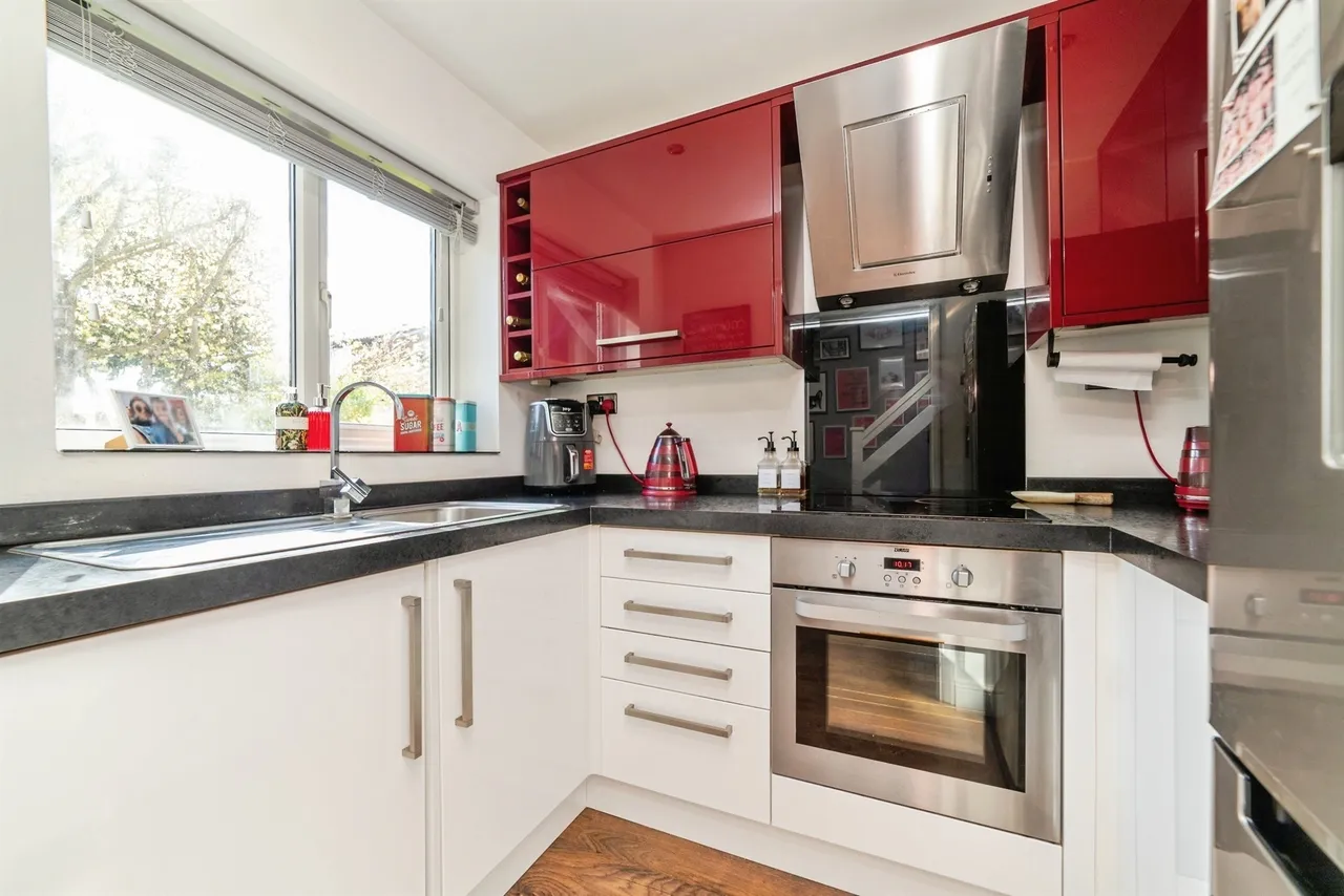 Turpins Close, Hertford, SG14, photo 8