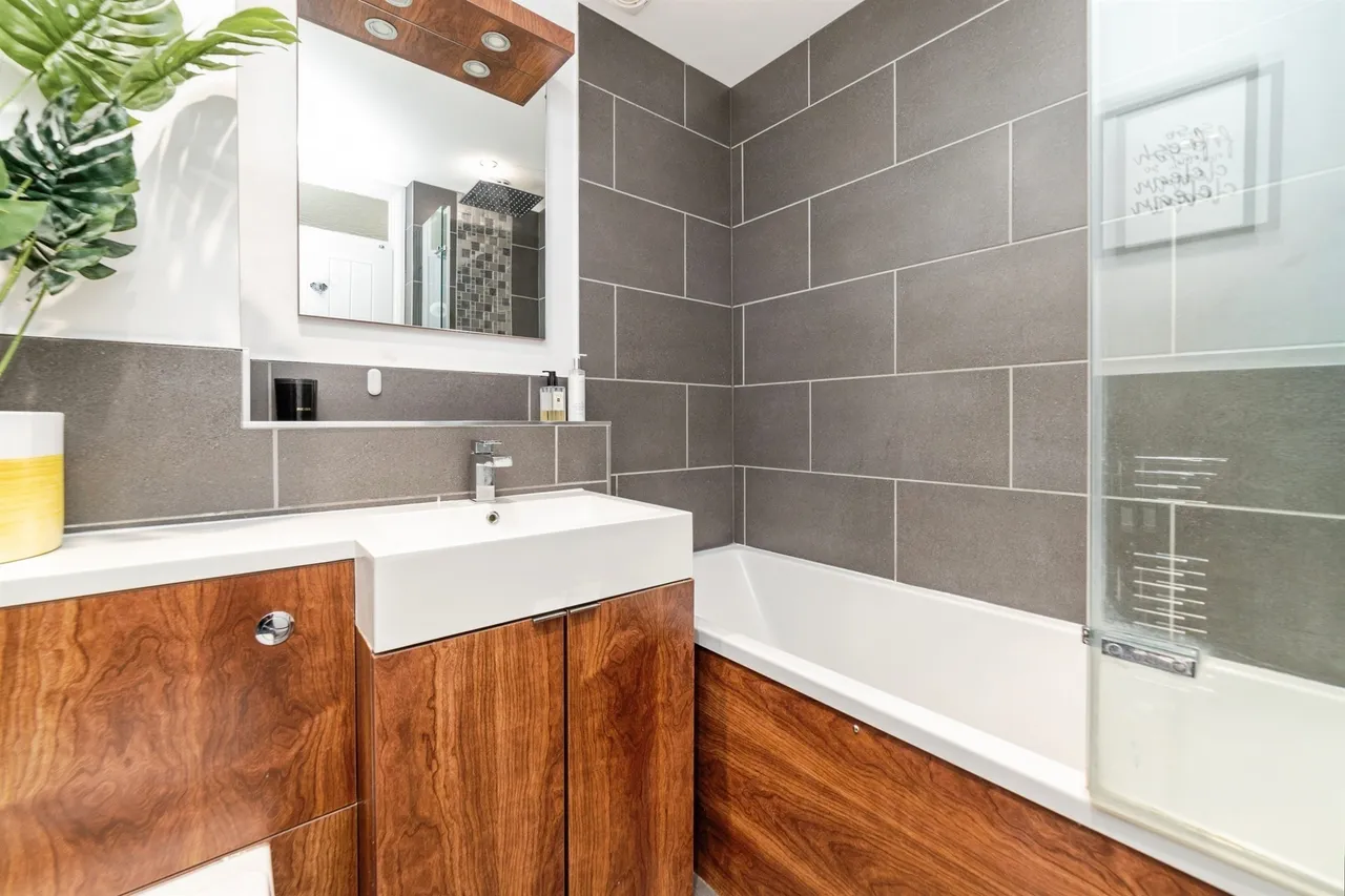 Turpins Close, Hertford, SG14, photo 13