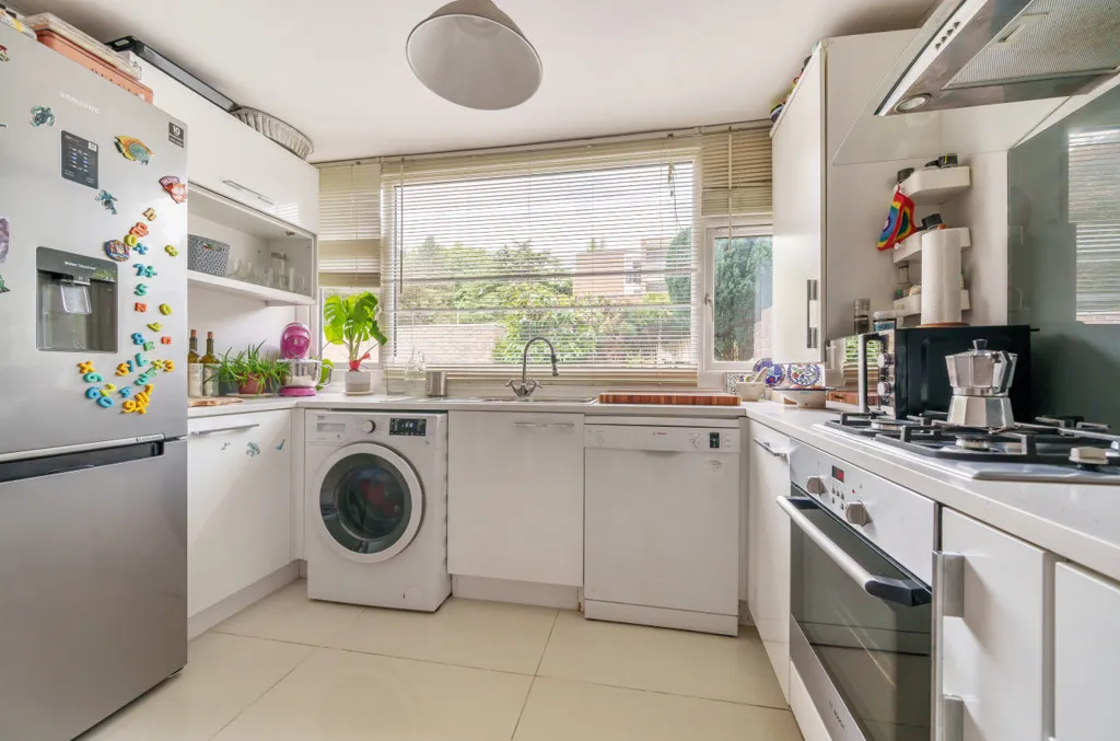 Grangedale Close, Northwood, HA6, photo 12