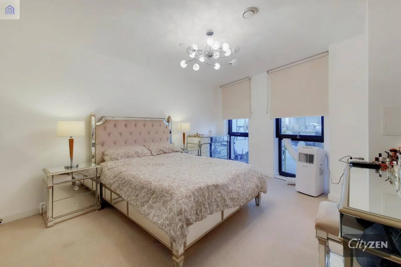 Roosevelt Tower, 18 Williamsburg Plaza, London, E14 9NW, photo 8