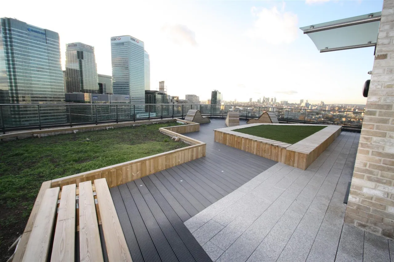 Roosevelt Tower, 18 Williamsburg Plaza, London, E14 9NW, photo 12
