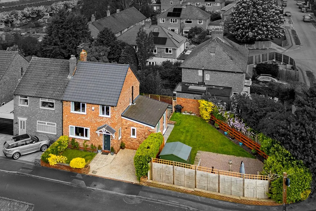Warren Avenue, Knutsford, photo 2