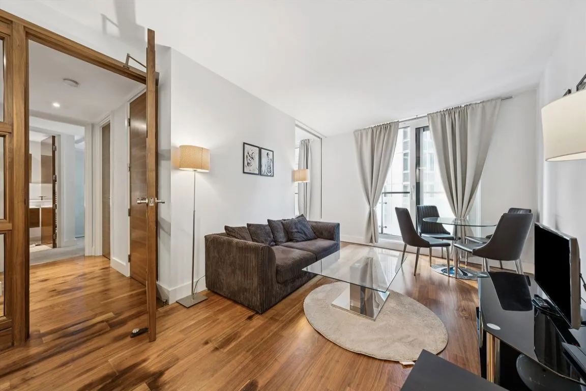 2 bed flat to rent — Praed Street, Paddington