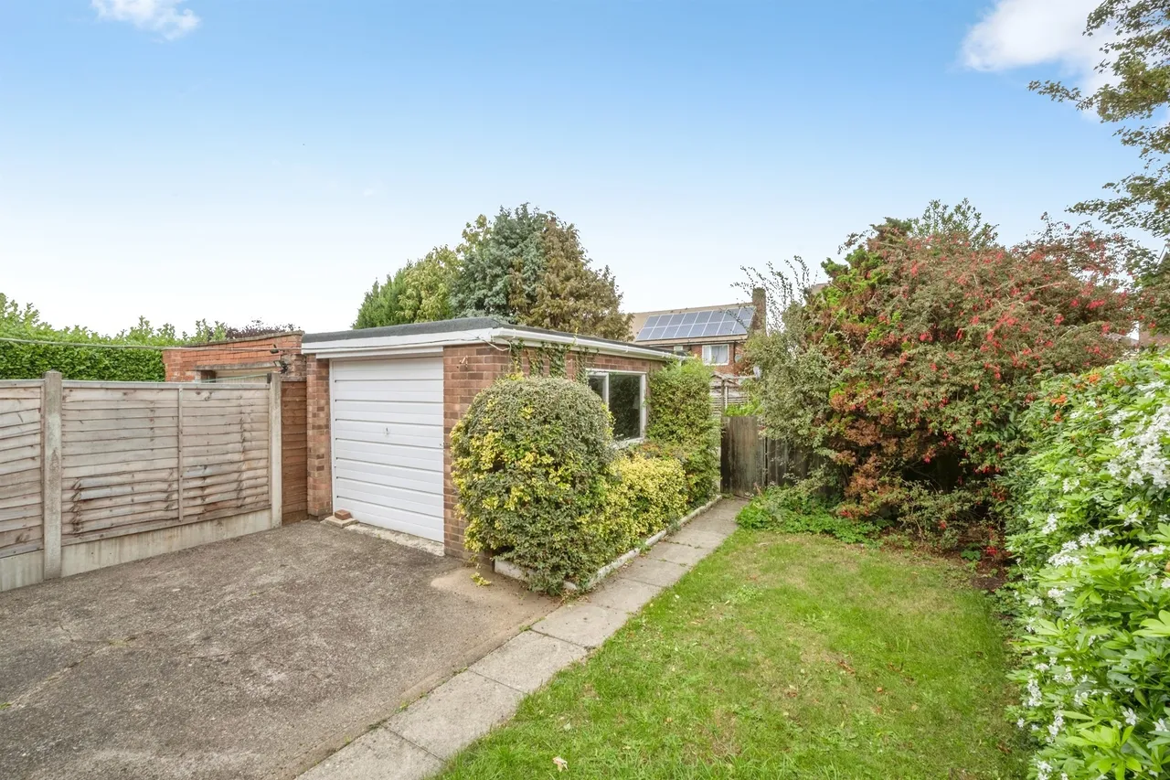 Newland Drive, Scunthorpe, DN15, photo 12