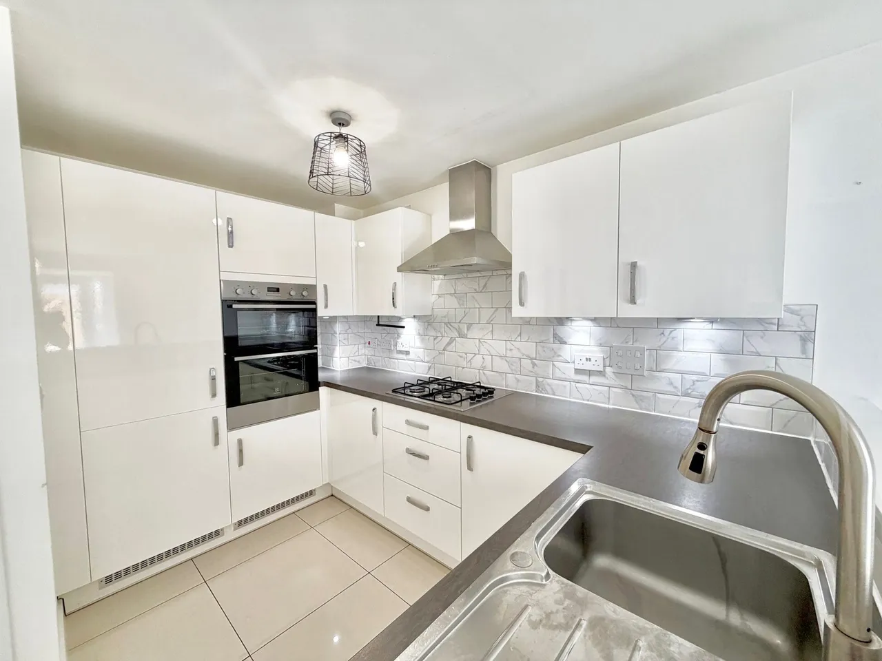 Cicero Crescent, Fairfields, MK11, photo 4