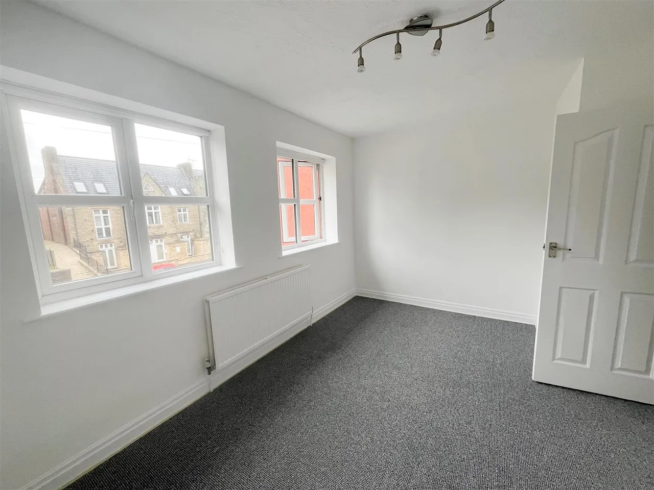 Crompton Road, Macclesfield, SK11, photo 6
