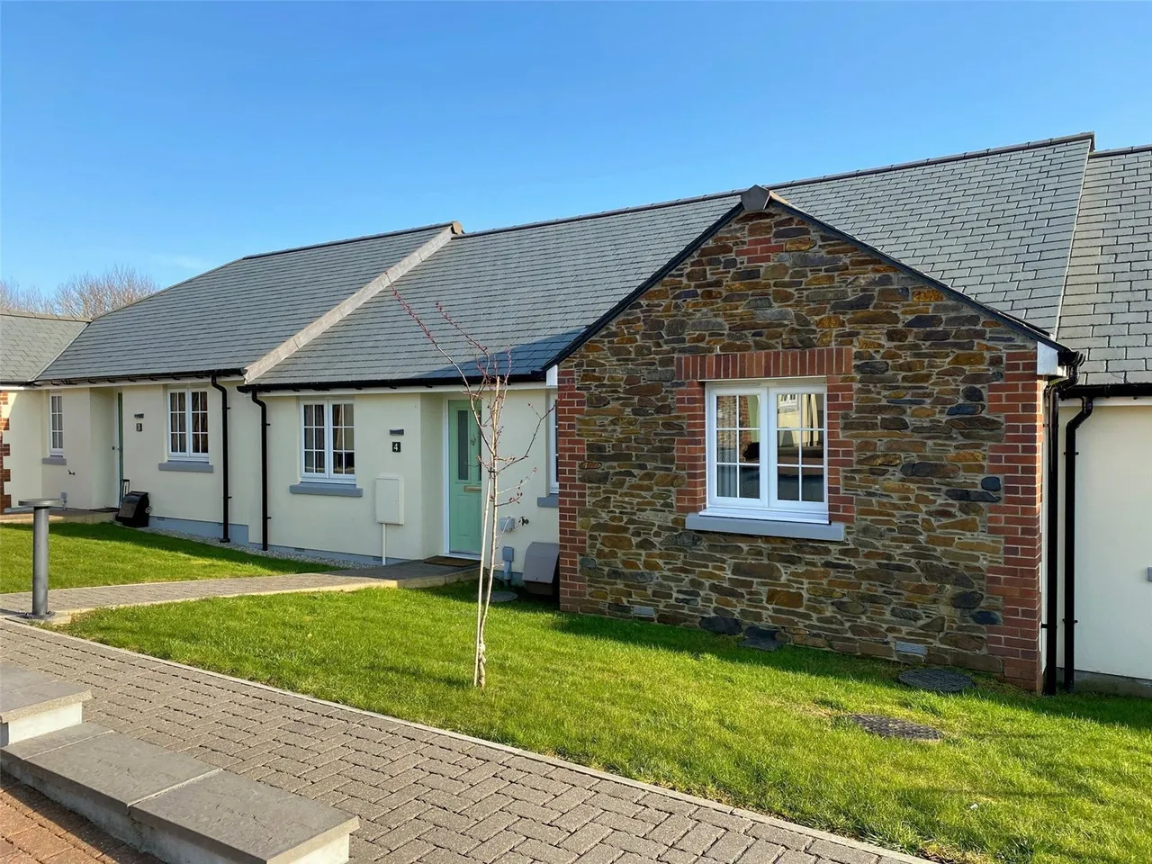 3 bed house for sale, Apple Tree Court, Dobwalls, PL14