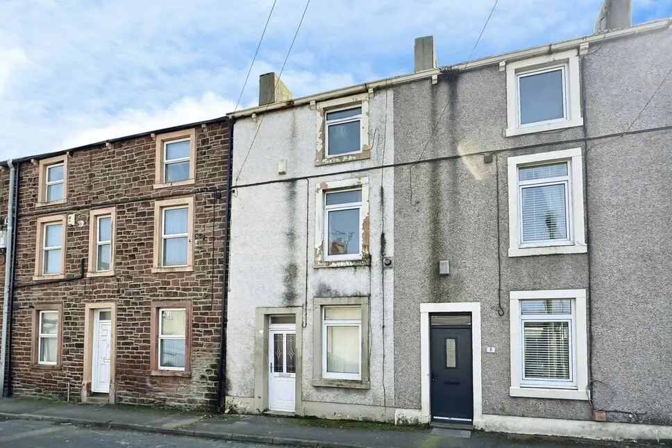 2 bed house for sale — Lyalls Place, Maryport, Cumbria, CA15