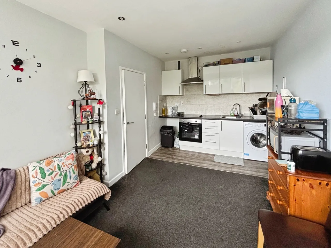 Frimley High Street, Frimley, GU16, photo 7