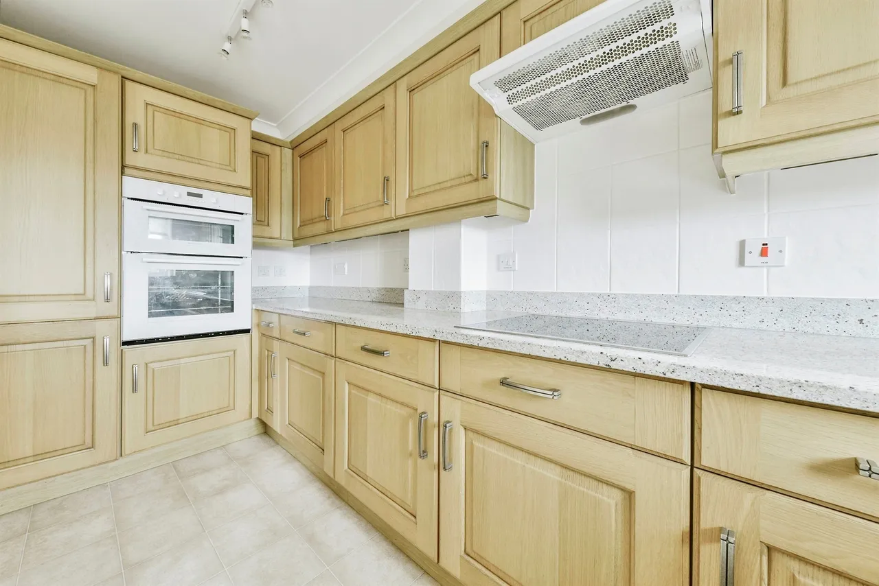Queen Street, Hitchin, SG4, photo 7